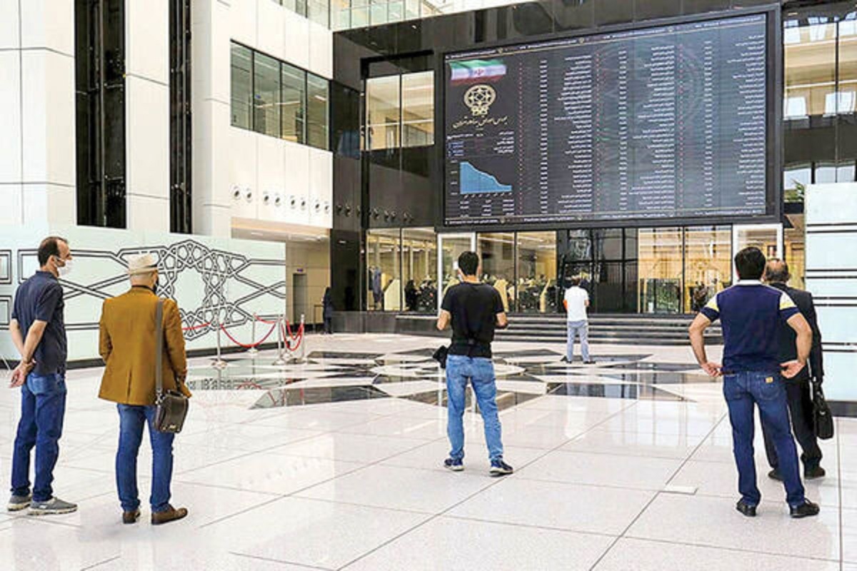 بورس هفته را نزولی آغاز کرد | افت ۱۵‌ هزار و ۴۲۴ واحدی شاخص کل