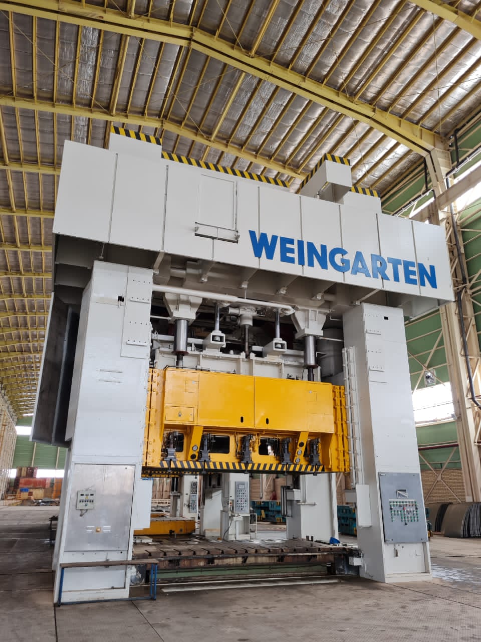 هم زمان با هفته دولت: تولید قطعات بدنه خودرو