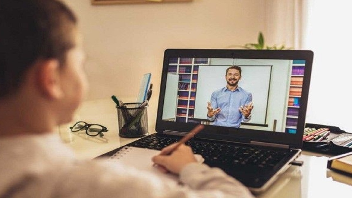 وام جدید خرید لپ‌تاپ و گوشی برای دانش‌آموزان