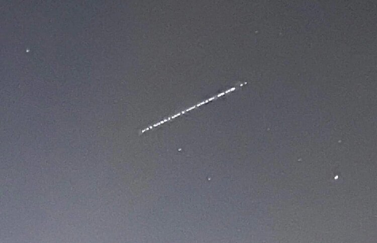 ببینید | ماجرای نورهای عجیب در آسمان هند ببینید | ماجرای نورهای عجیب در آسمان هند