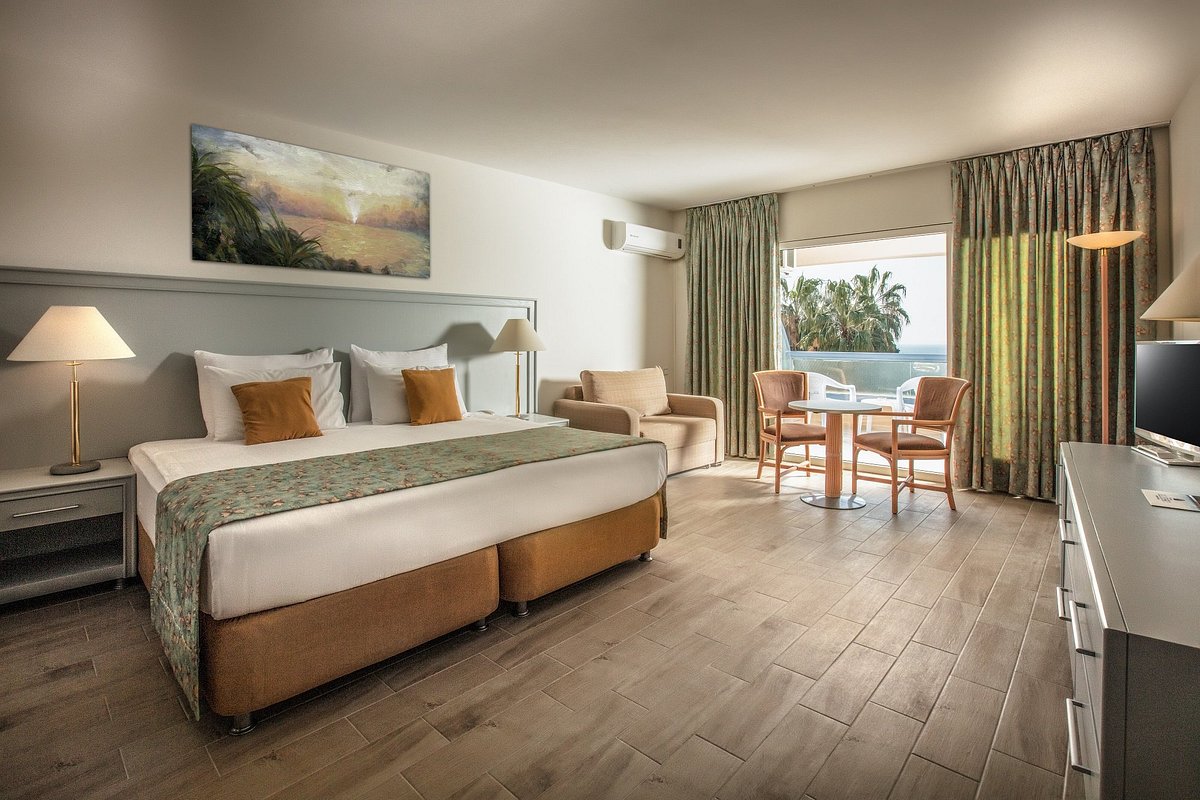 رزرو هتل گرند بلو اسکای کوش آداسی!