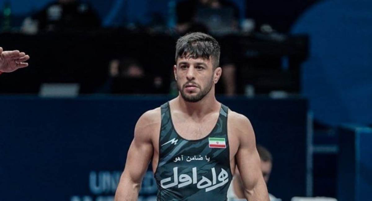 کشتی آزاد جهان/ رضا اطری نقره‌ای شد