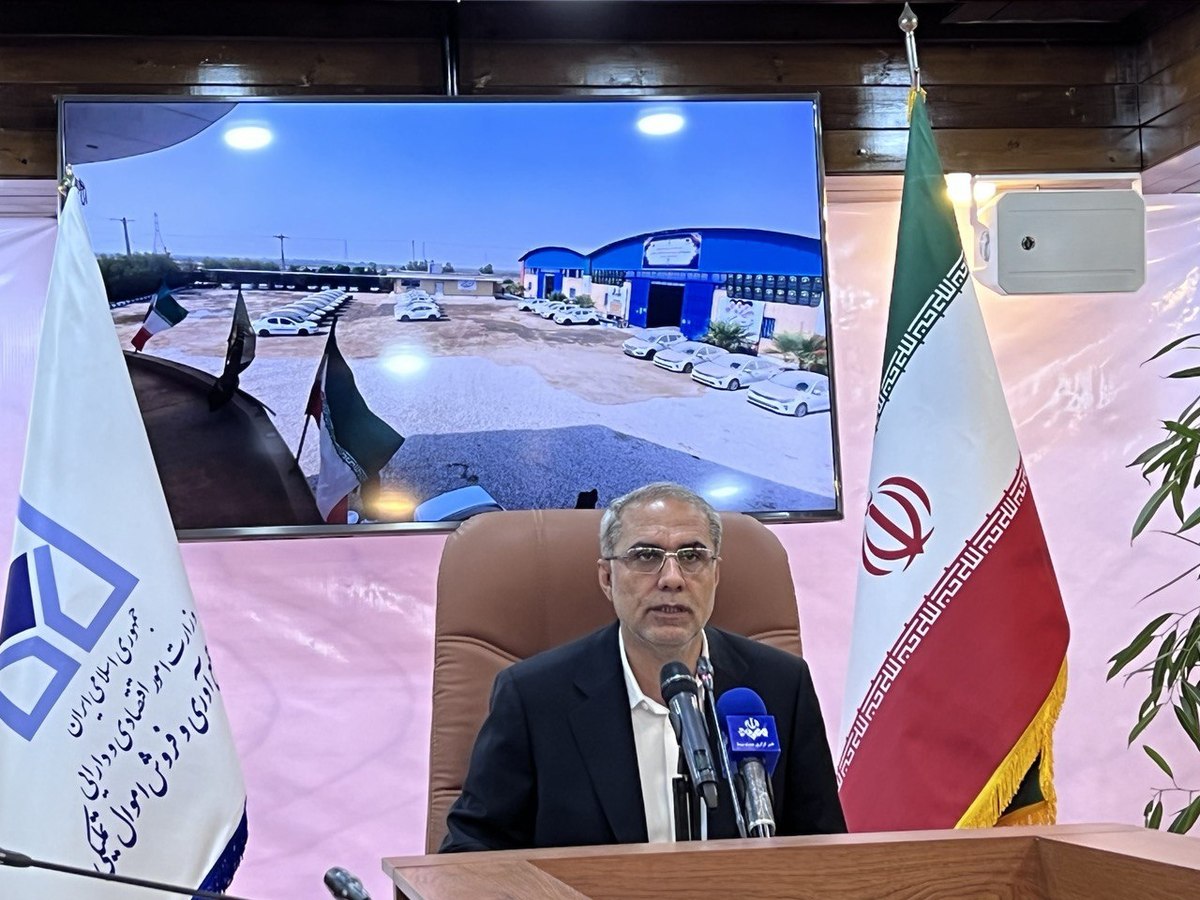 جزئیات مزایده خودروهای وارداتی رسوبی اعلام شد /لکسوس، بنز، پورشه، بی ام و، کیا و هیوندا به مزایده می‌روند