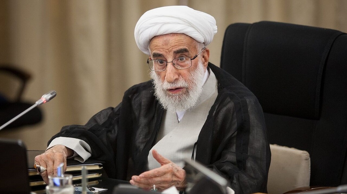 آیت الله جنتی: دشمنان، دشمنی خود را کنار نگذاشته‌اند بلکه نوع دشمنی تغییر کرده است