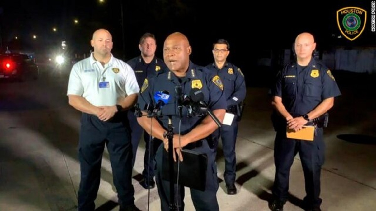 تیراندازی مرگبار در 