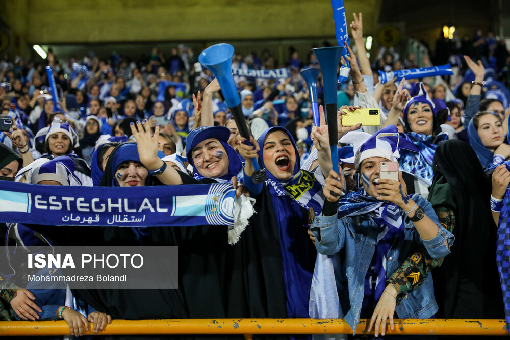 حضور زنان در استادیوم، نتیجه فشار فیفا و وجود دولت با اختیار حضور زنان در استادیوم، نتیجه فشار فیفا و وجود دولت با اختیار