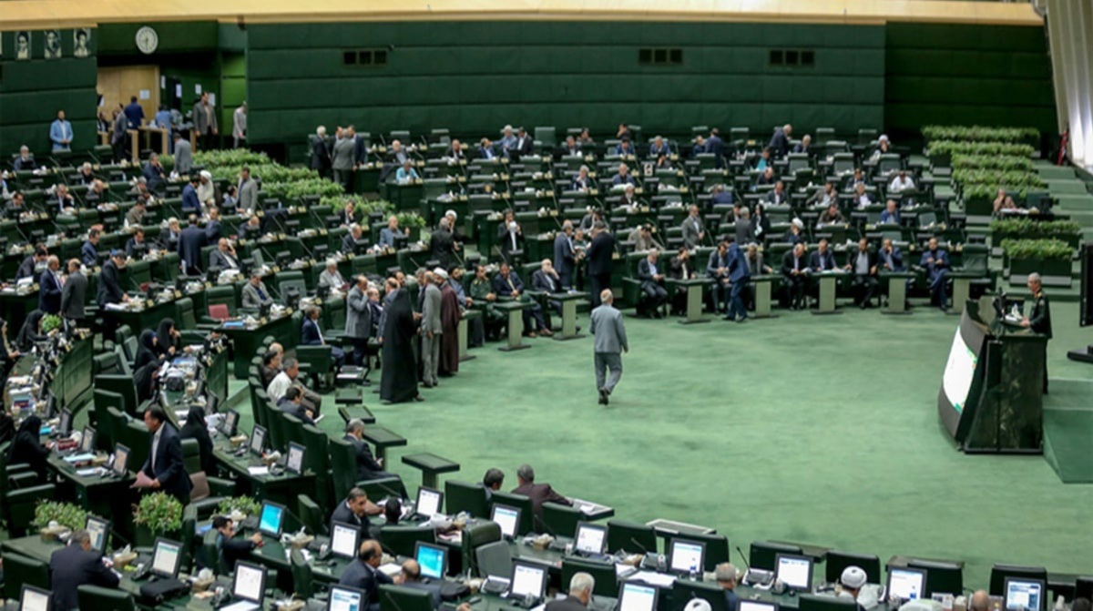 جمهوری اسلامی: آقای نماینده، اقشار محروم در آلونک زندگی می‌کنند