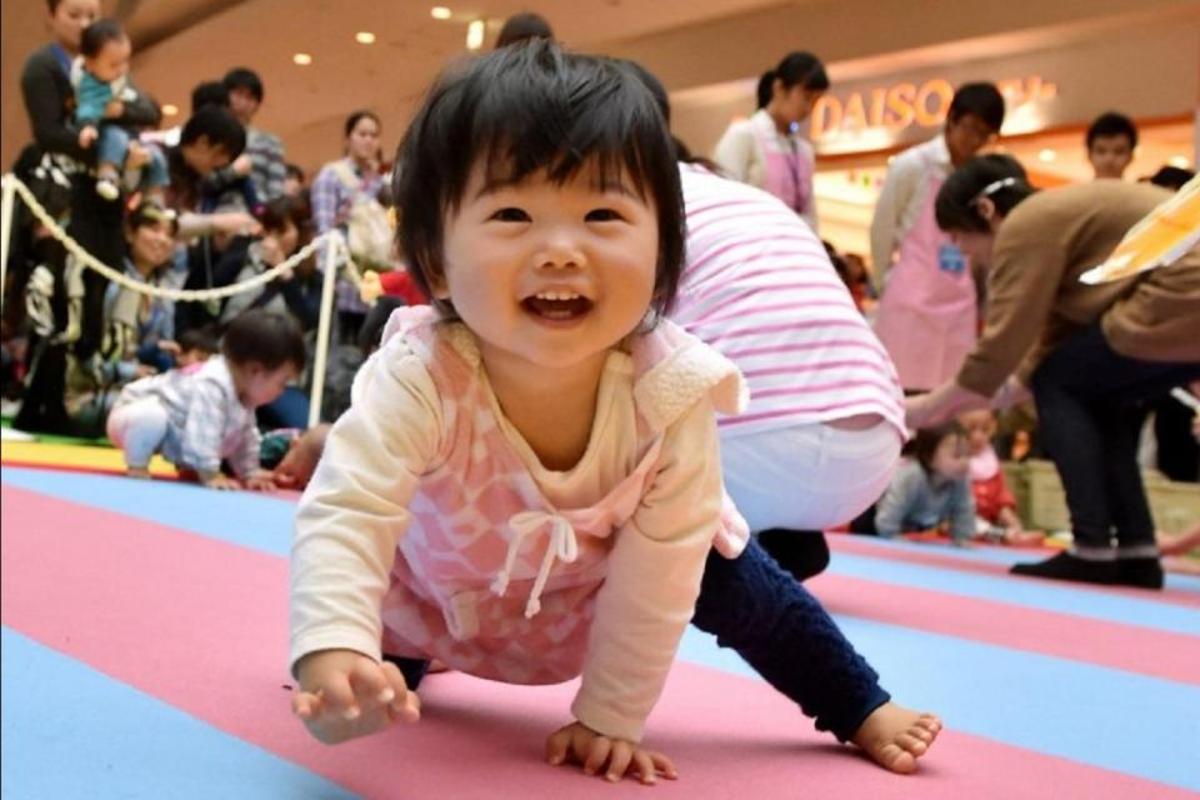 یک مرکز سالمندان در ژاپن: کودک استخدام می‌کنیم/ حقوق؛ پوشک و شیرخشک