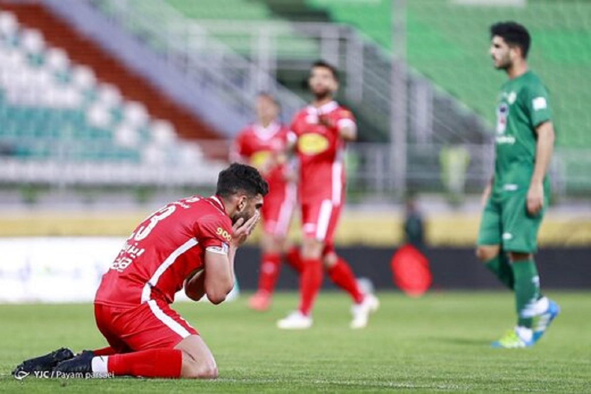 مشت دیده نشده روی صورت بازیکن نساجی (+ عکس)