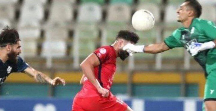 مشت دیده نشده روی صورت بازیکن سابق پرسپولیس (+ عکس)