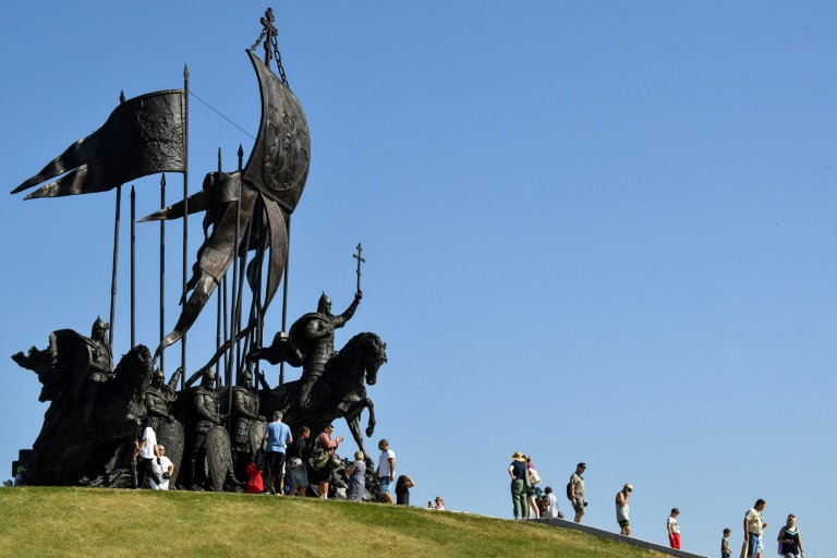 قیاس پوتین با با قهرمانان تاریخی روسیه در مبارزه با غرب