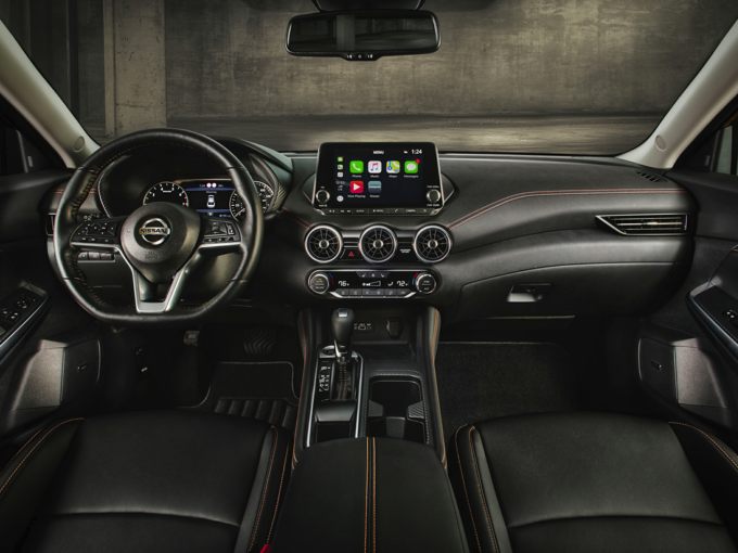 فرق ماشین خریدن با حقوق کارگری در ایران و آمریکا/ کارگر آمریکایی با حقوق ۲.۵ ماه نیسان سنترا می‌خرد؛ کارگر ایرانی با ۲۵ ماه پراید!