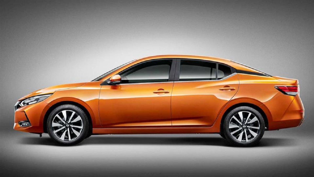 فرق ماشین خریدن با حقوق کارگری در آمریکا و ایران/ کارگر آمریکایی با ۲.۵ ماه حقوق نیسان سنترا؛ کارگر ایرانی با ۲۵ ماه پراید! (+عکس)