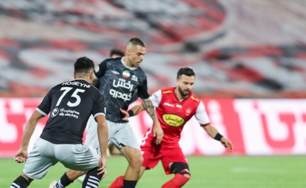 کارشناس داوری: چه پنالتی بود که داور برای پرسپولیس گرفت؟/ داور اشتباه مهم و کلیدی انجام داد