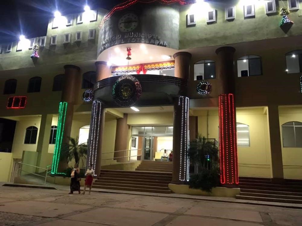 حمله مسلحانه به مهد کودکی در تایلند / ۳۴ نفر از جمله ۲۲ کودک کشته شد (+عکس و فیلم) حمله مسلحانه به مهد کودکی در تایلند / ۳۴ نفر از جمله ۲۲ کودک کشته شد (+عکس و فیلم)