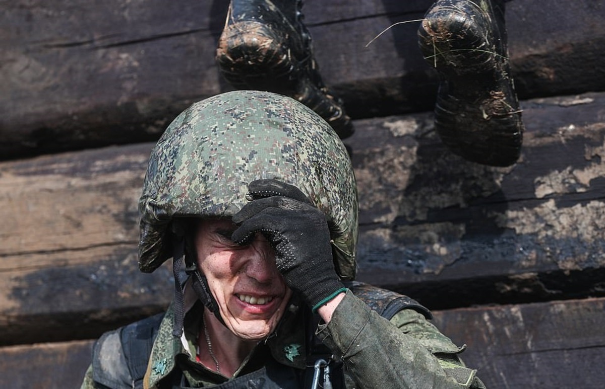 ببینید | کلاه خاص سرباز روسی در جنگ اوکراین