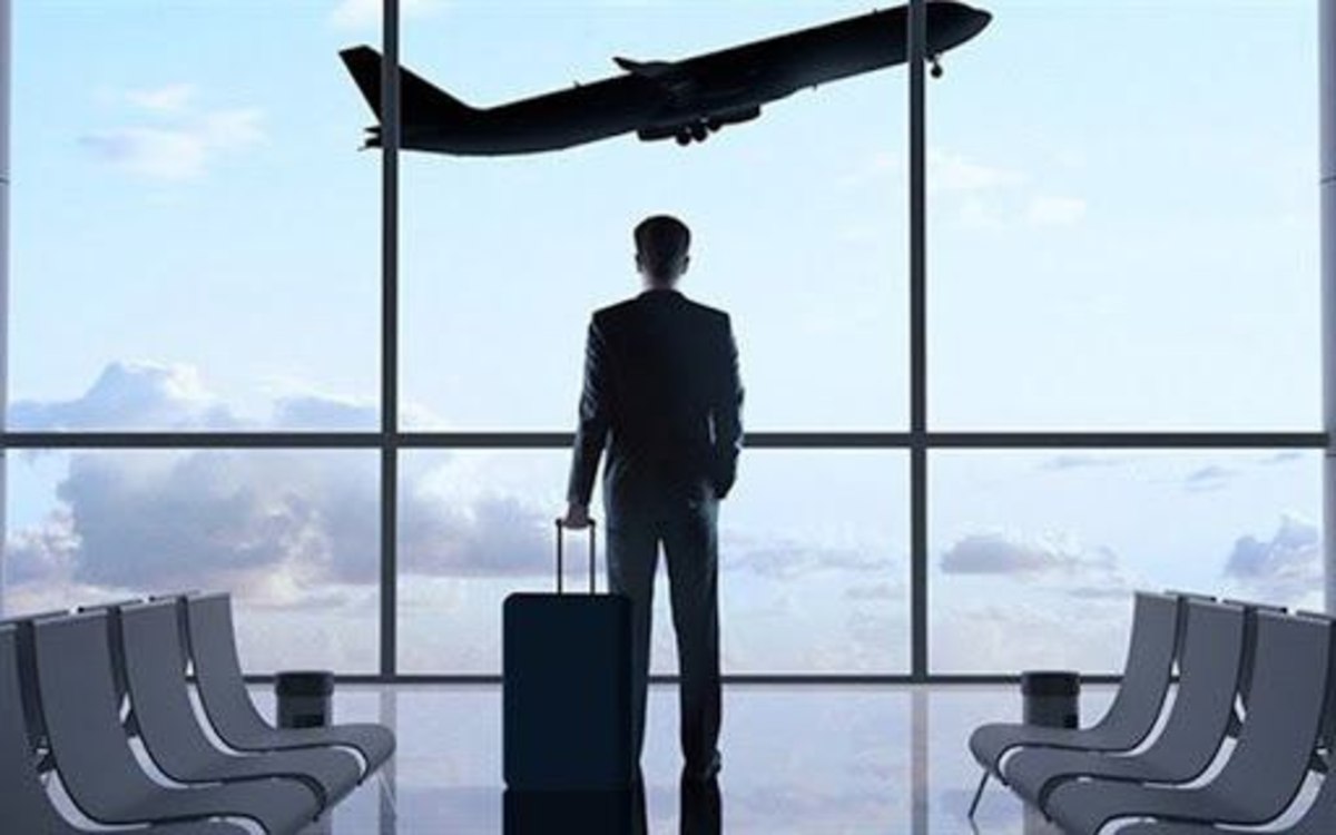 5 هزار و 400 آقازاده در فرنگ! / شعارش برای ما، عشقش برای آنها