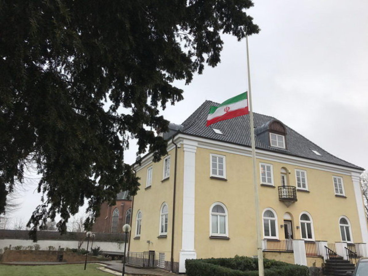 امیرعبداللهیان: حمله مهاجم با چاقو به سفیر ایران در دانمارک / پلیس با تاخیر رسید