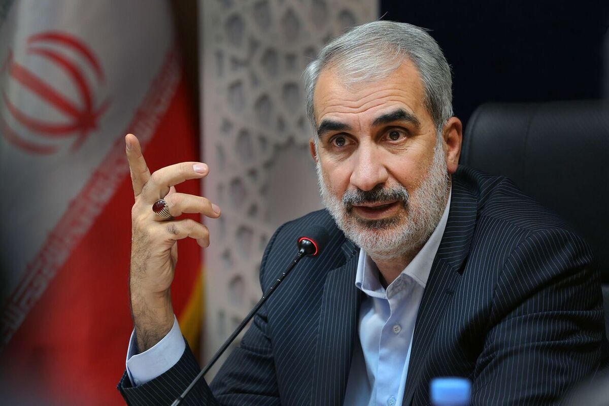 وزیر آموزش و پرورش: دشمن در پی غیرحضوری کردن آموزش است / حضور گسترده دانش آموزان در فضای مجازی جهت فرصت سوزی است