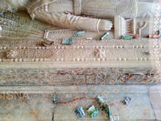 اتفاق تازه در سنگ قبر ناصرالدینشاه اتفاق تازه در سنگ قبر ناصرالدینشاه