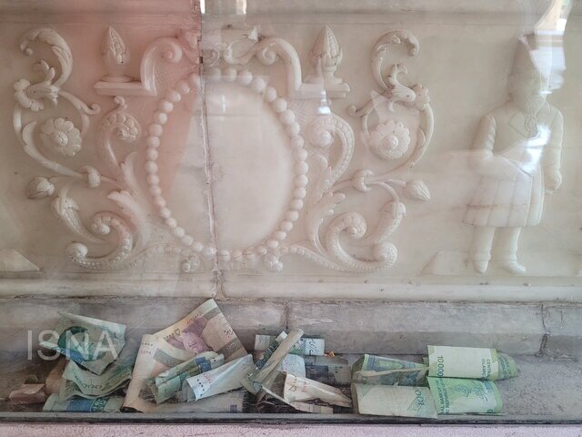 اتفاق تازه در سنگ قبر ناصرالدینشاه اتفاق تازه در سنگ قبر ناصرالدینشاه