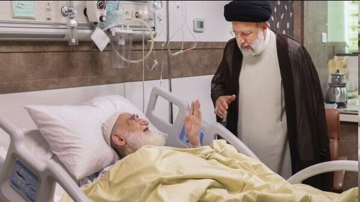 عیادت رئیسی از آیت‌الله نوری همدانی