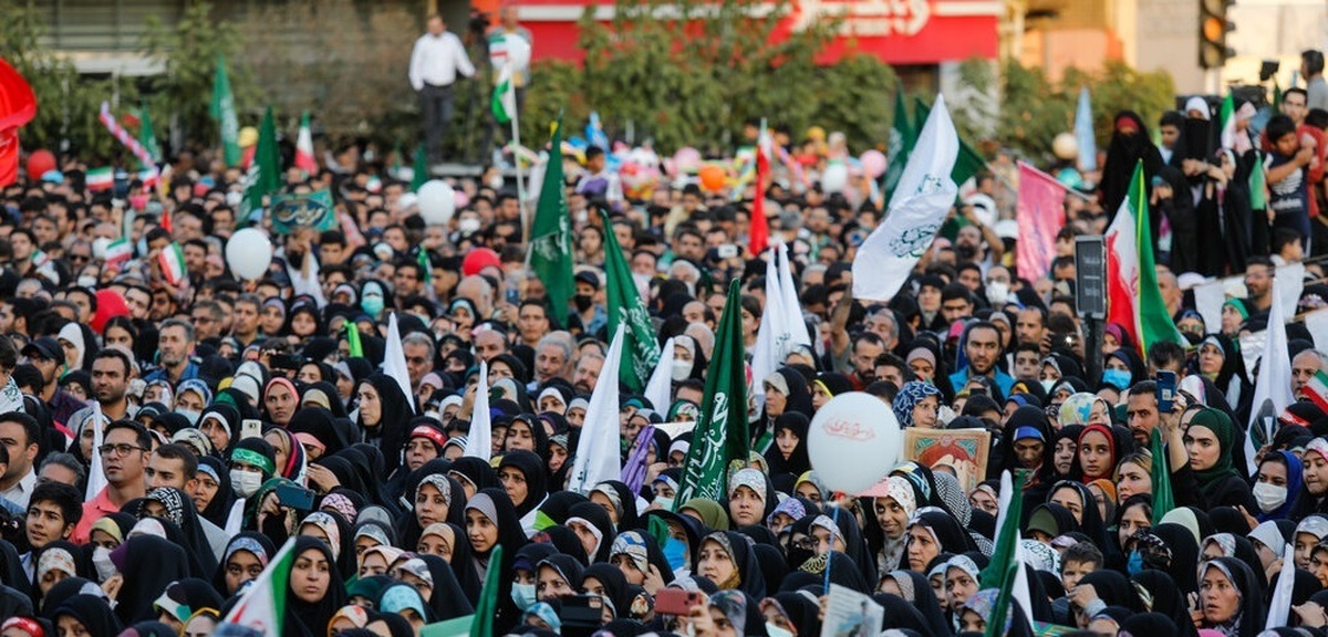 جشن میلاد پیامبر (ص) در میدان ولیعصر تهران