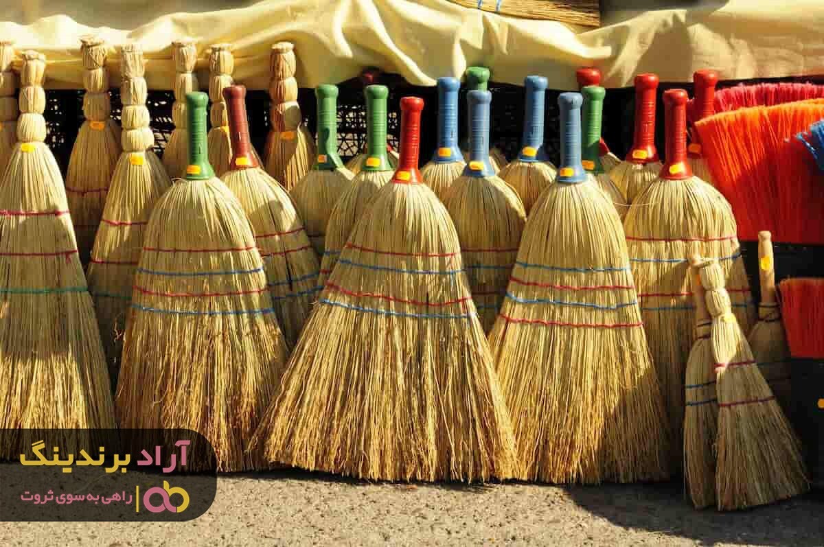 کاربرد جارو دستی دسته دار و طرح های آن کاربرد جارو دستی دسته دار و طرح های آن