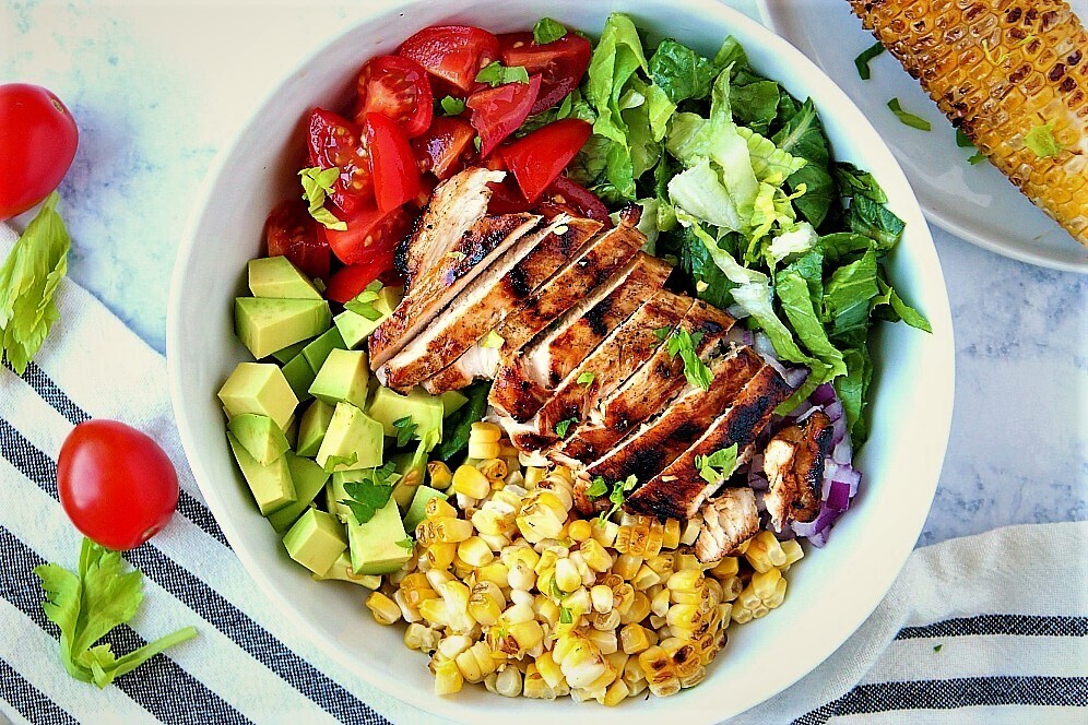 طرز تهیه سالاد مرغ و سبزیجات؛ گرم و خوشمزه طرز تهیه سالاد مرغ و سبزیجات؛ گرم و خوشمزه