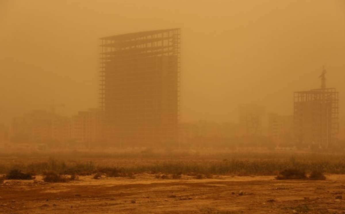 گرد و خاک در آبادان به ۳۰ برابر حد مجاز رسید