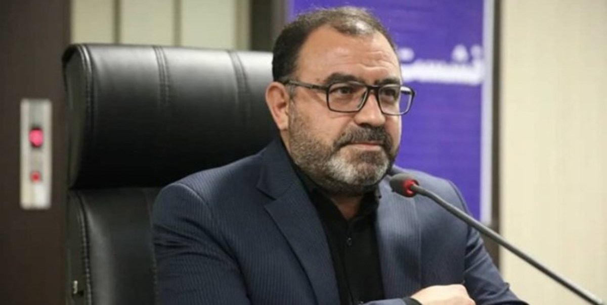 فرماندار شیراز: در ناآرامی های اخیر بنرها و سطل زباله ها را از سر راه جمع کرده بودیم/ از شب اول بلافاصله مترو را تعطیل کردیم؛ زیرا می‌توانست مخفیگاه 