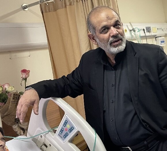 عیادت وزیر کشور از تعدادی از مجروحان حوادث اخیر (+عکس)