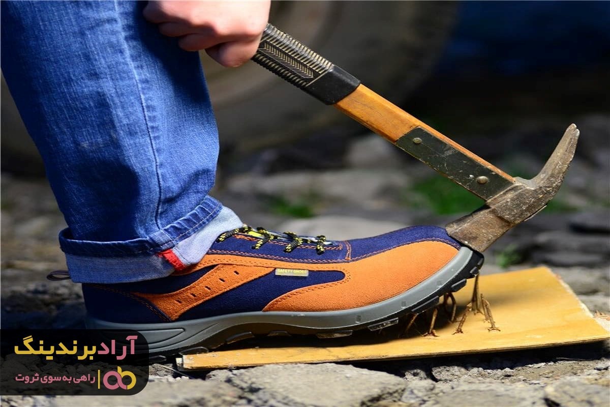 کفش کار تهران را از فروشگاه های معتبر خریداری کنید کفش کار تهران را از فروشگاه های معتبر خریداری کنید