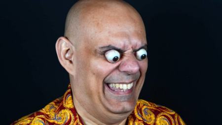 رکورددارِ چشمهای بیرون زده از حدقه! (+عکس) رکورددارِ چشمهای بیرون زده از حدقه! (+عکس)