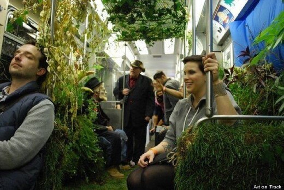 عجیب‌ترین گالری‌های دنیا ؛ از دستشویی تا مترو/عکس