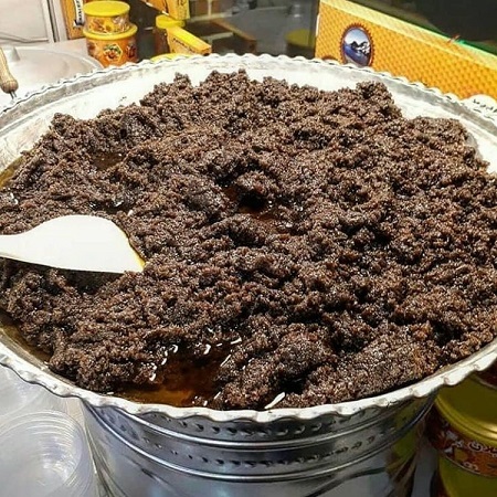 طرز تهیه حلوای سیاه اردبیل
