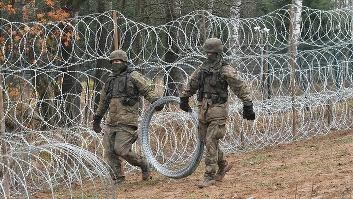لهستان ایجاد حصار در مرز با روسیه را شروع کرد