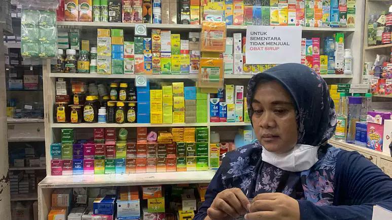 مرگ ۱۹۵ کودک اندونزیایی پس از خوردن شربت دارویی / مجوز دو شرکت داروسازی لغو شد