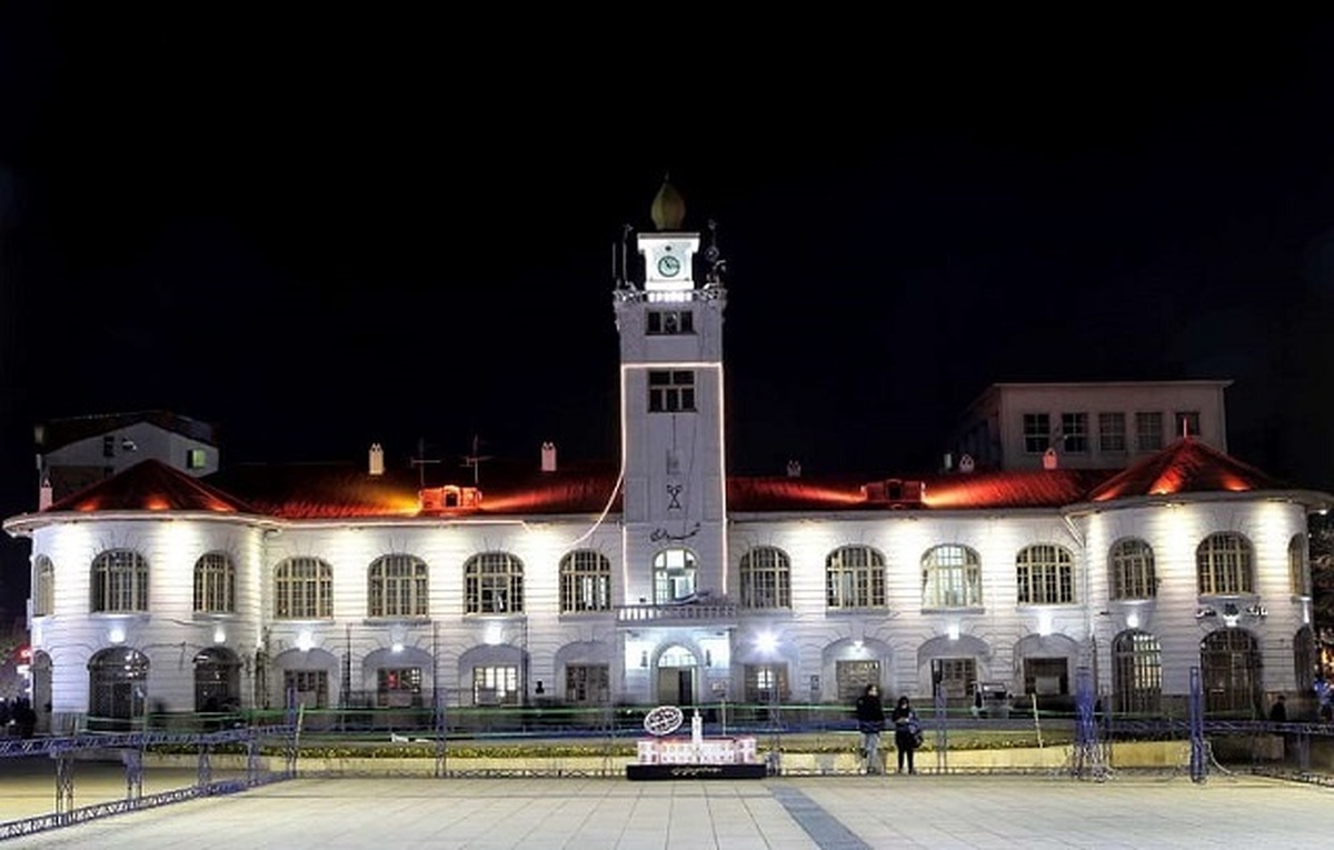 پای‌کوبی و برخورد در پیاده‌راه زیبای رشت؛ «همکاری شهروندان» یا «دخالت لباس شخصی‌ها»؟