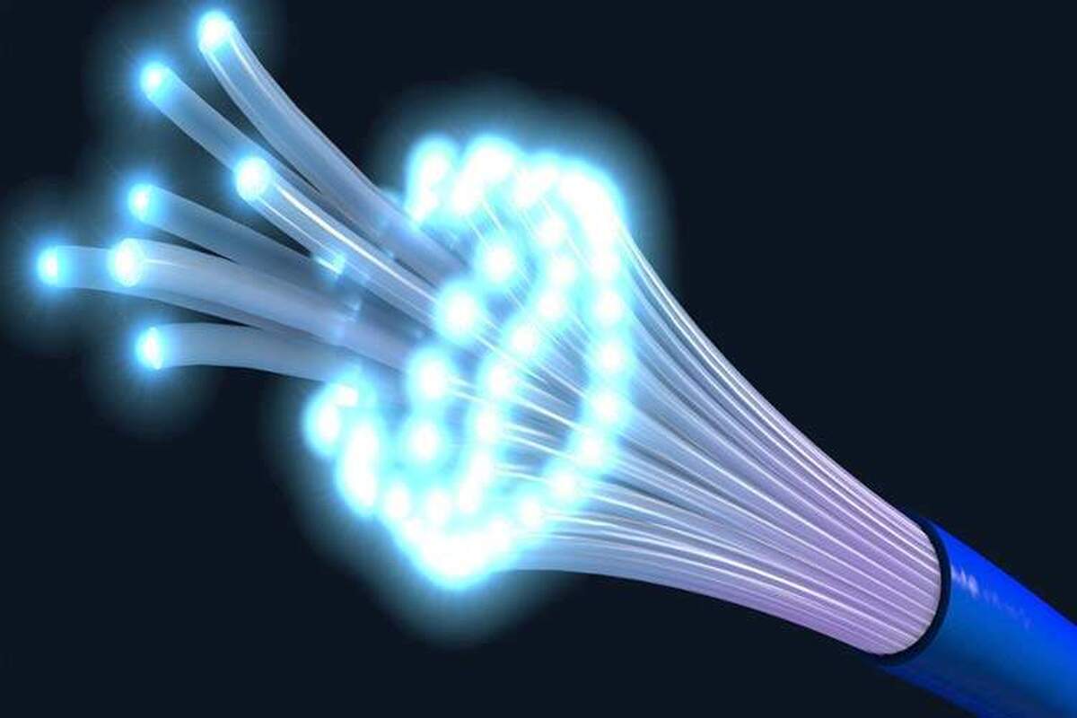 رکورد سرعت انتقال اطلاعات با فیبرنوری شکسته شد