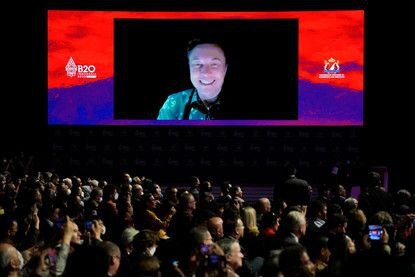 ایلان ماسک درباره آینده:‌  تونل‌های عمق زمین و سفر زمینی با موشک