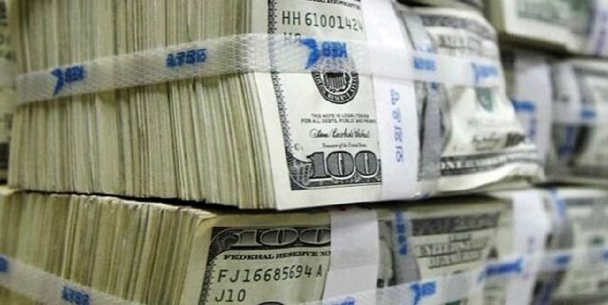 فروش اوراق دلار در شعب بانک ملی از شنبه