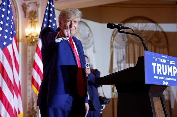 ترامپ اعلام کاندیداتوری کرد: جو بایدن تسلیم خواب می شود/ اقتصادمان را نابود کردند/ در مسیر عقبگرد و انحطاط هستیم