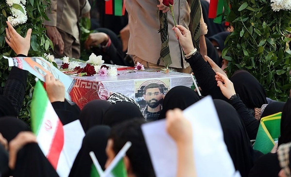 مراسم تشییع ۳ شهید امنیت و مرزبانی (عکس)