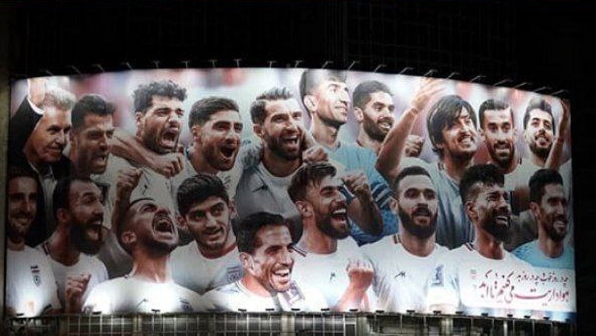 غریب‌ترین روزهای ایران؛ وقتی فوتبال‌دوستان و ضد فوتبال‌ها جا عوض کردند