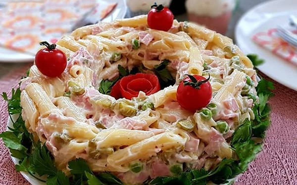 طرز تهیه سالاد ماکارونی ترکیه ای