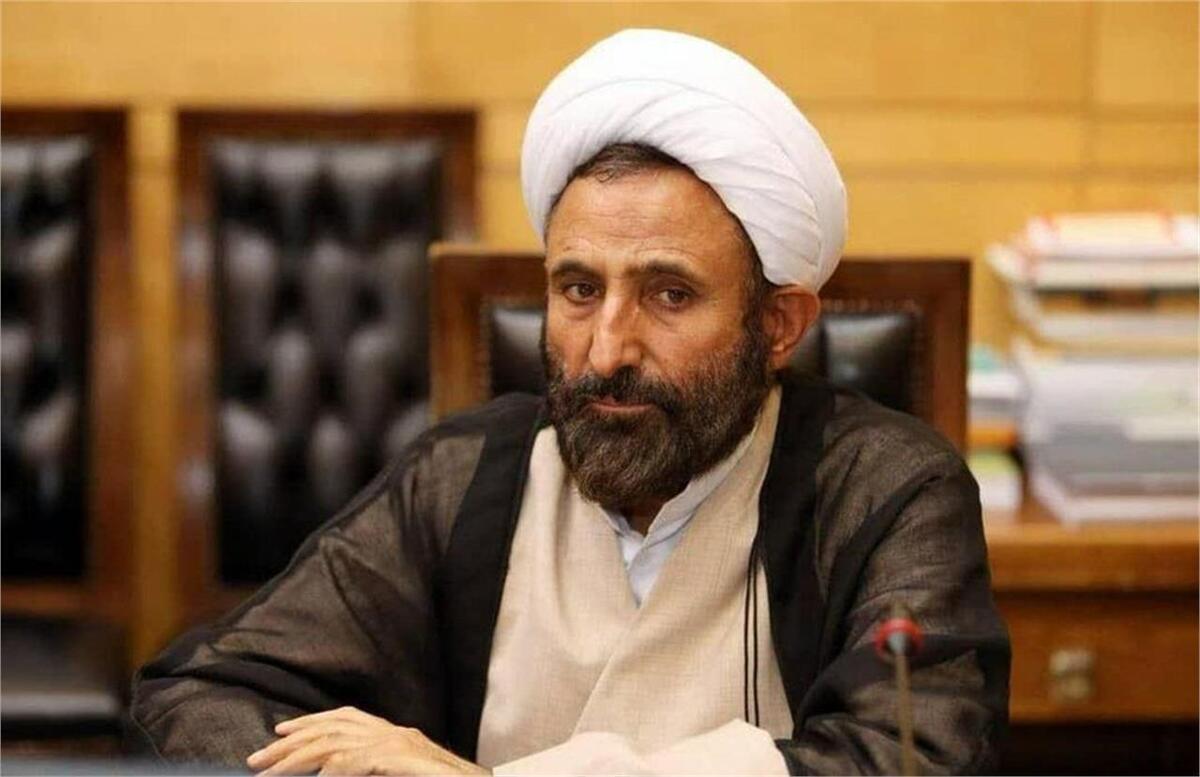 حسین جلالی؛ عضو کمیسیون فرهنگی مجلس: حساب بانکی افراد بی‌حجاب مسدود می‌شود/ تا ۲ هفته دیگر روسری‌ها به سر زنان برمی‌گردد