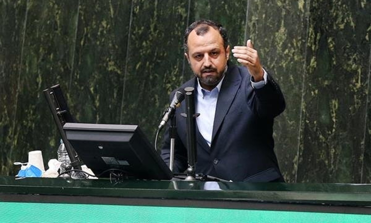 وزیر اقتصاد: فروش اموال مازاد بانک‌ها را ویژه دنبال می‌کنیم / مدیرانی که سرپیچی می کنند برکنار می‌شوند