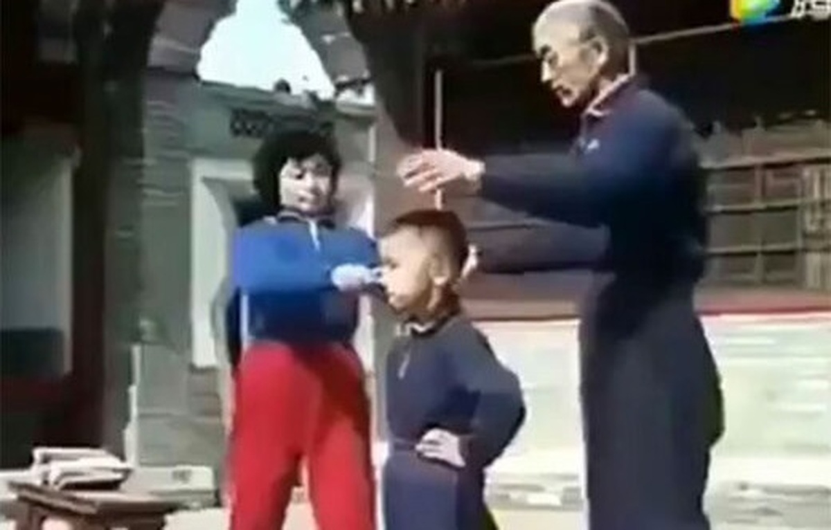 تست استقامت جمجمه توسط کودک چینی! (فیلم)