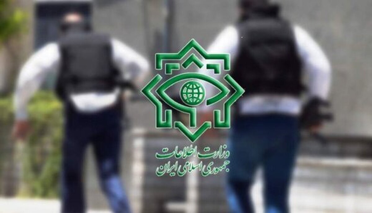وزارت اطلاعات: 10 عضو هسته‌های عملیاتی وابسته به منافقین دستگیر شدند / اتهام: «پرتاب نارنجک دست‌ساز در تجمعات مردمی»